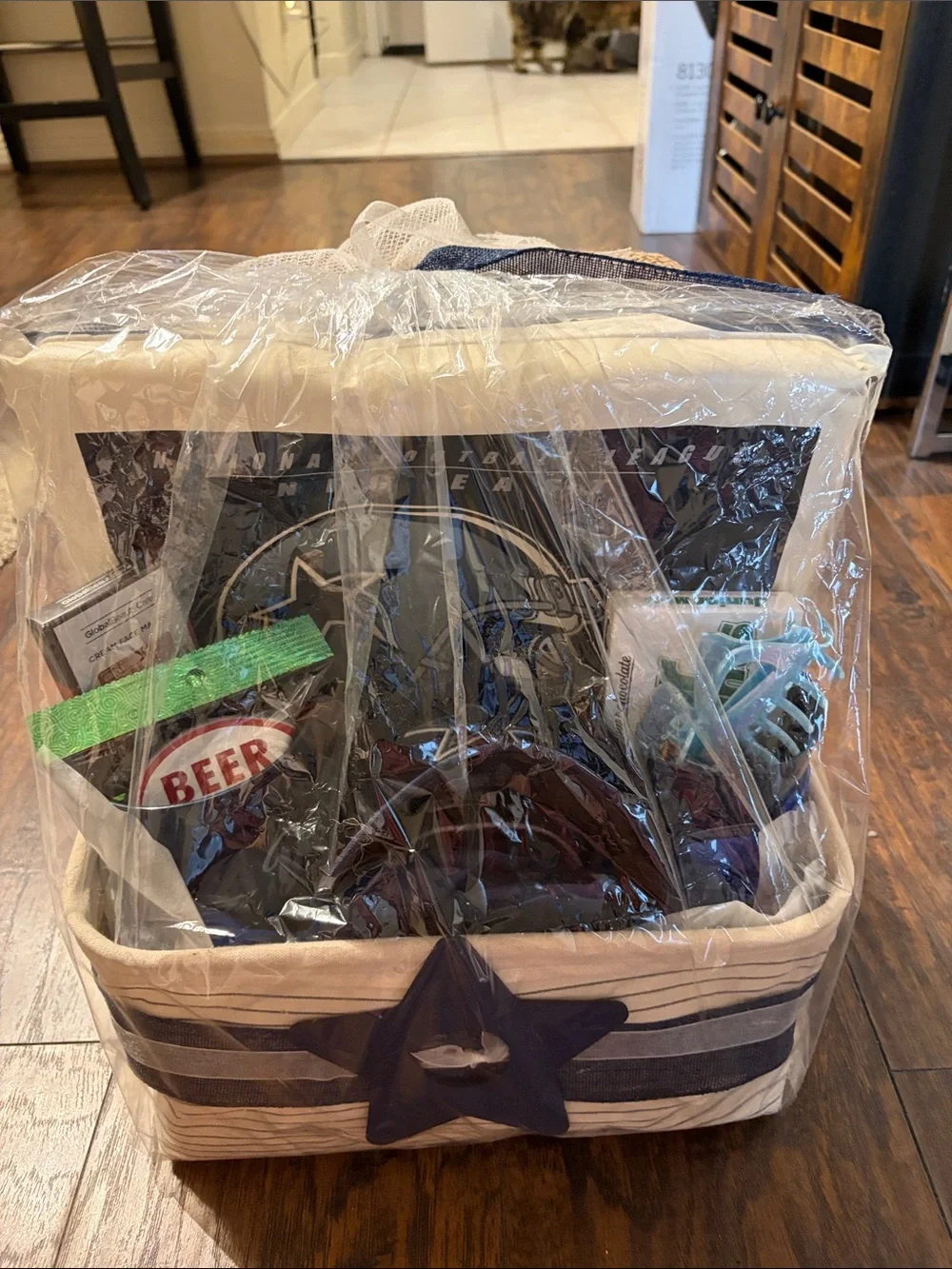 Dallas Cowboy NFL Cream and Navy Star Woven Gift Basket